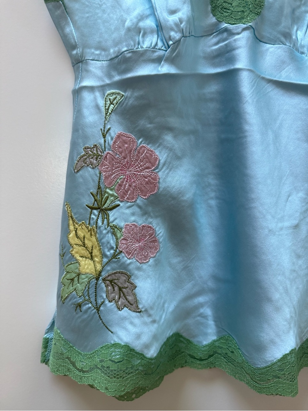 Gold Hawk 100% Silk Camisole Dream Blue with Green Lace & Pink Floral Embroidery - Picture 2 of 6